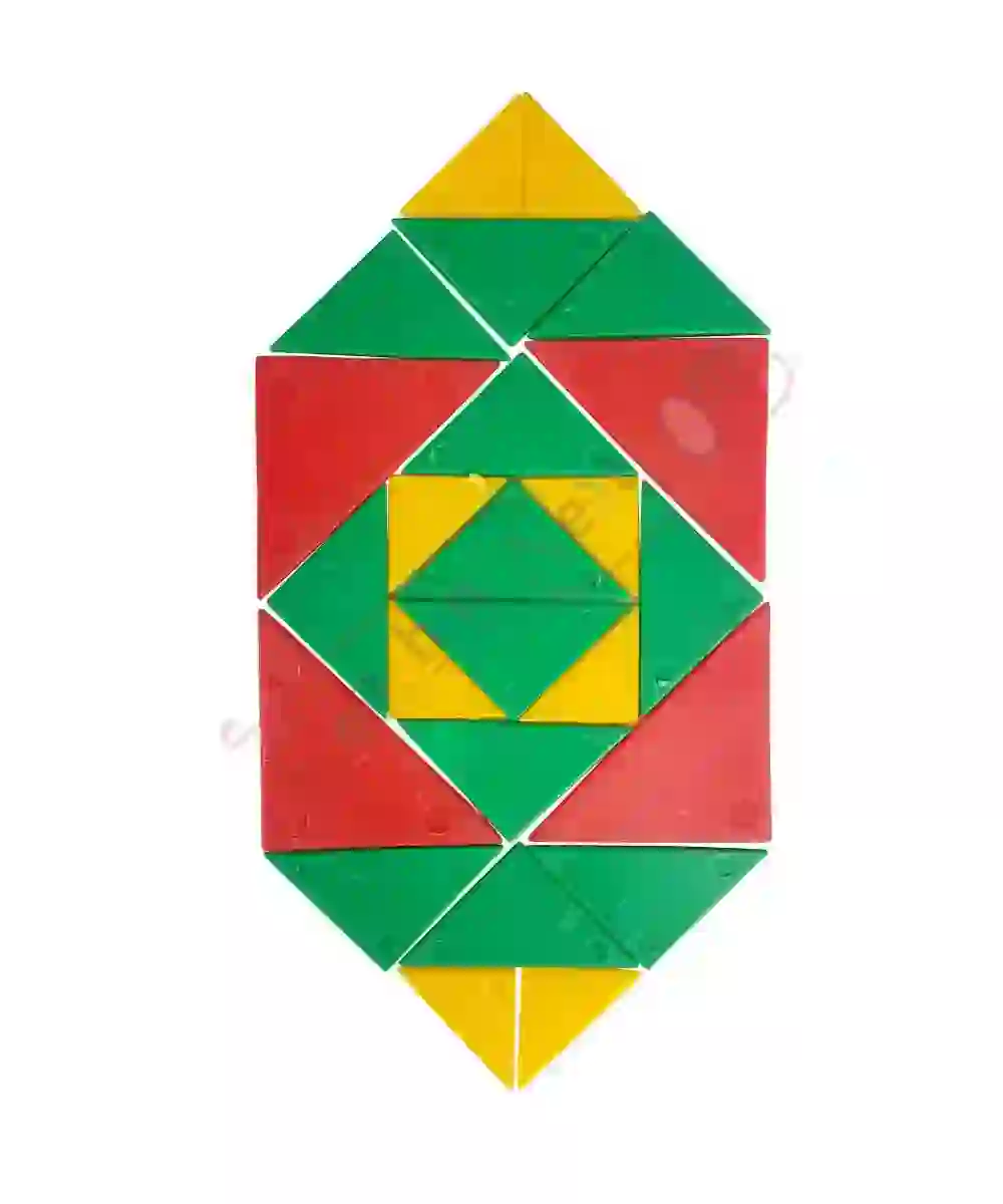 Pattern making with plastic triangles of 3 different sizes